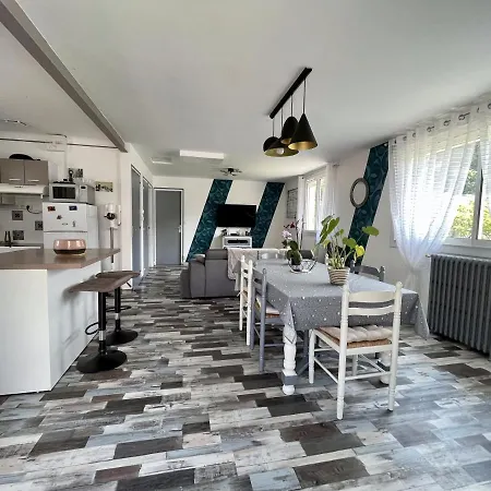 Holiday home Maison Avec Jardin Centre